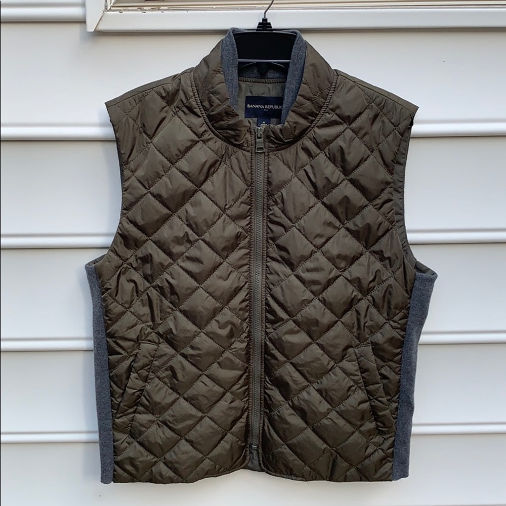 Army Green Banana Republic Puffer Vest